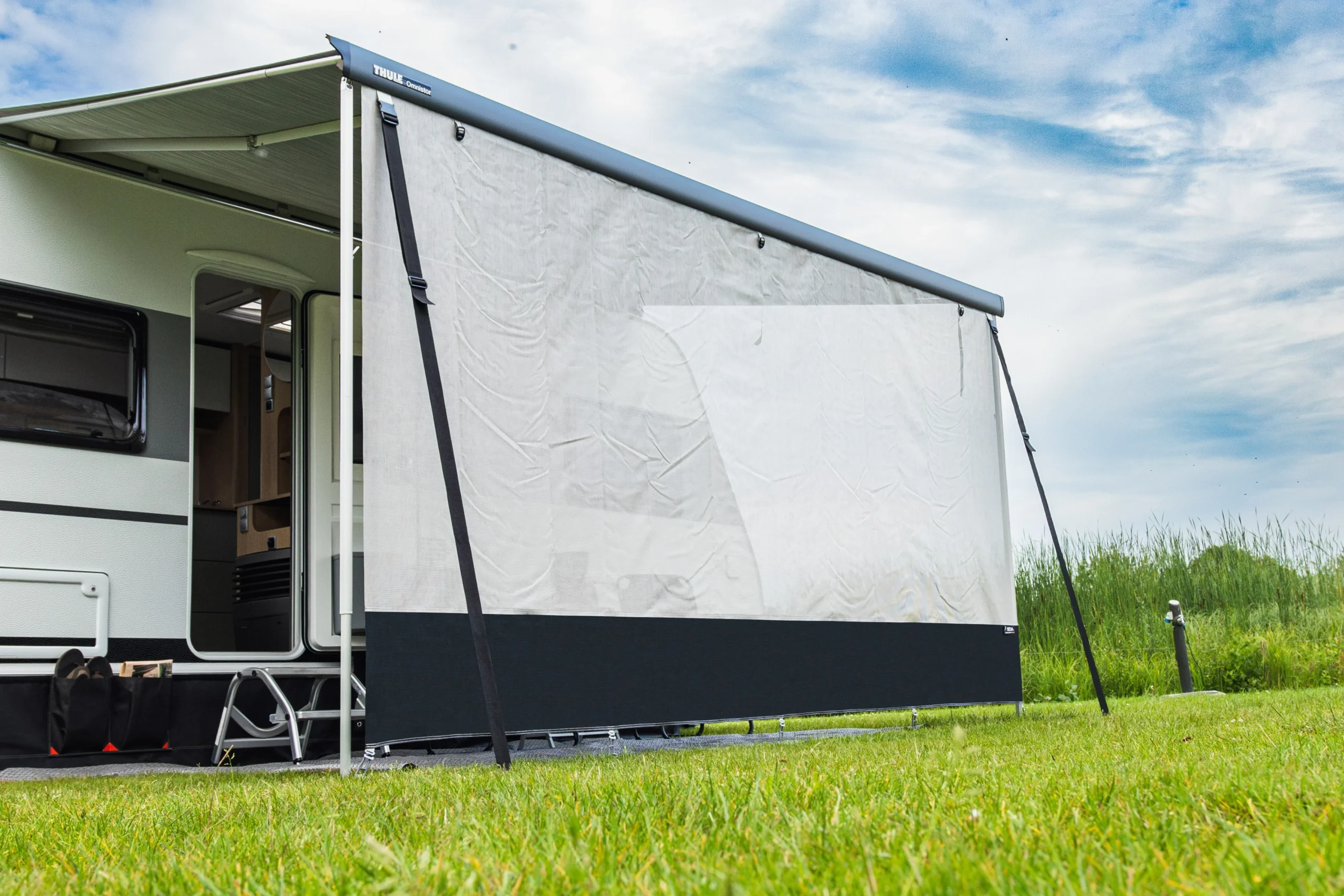 Adventure zijwand Sunbreaker-min (1) Adventure Cassetteluifel Sunbreaker PRO