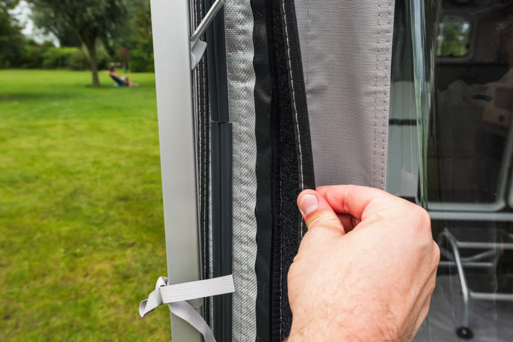 Nomad Thule aansluiting zijwand voorwand