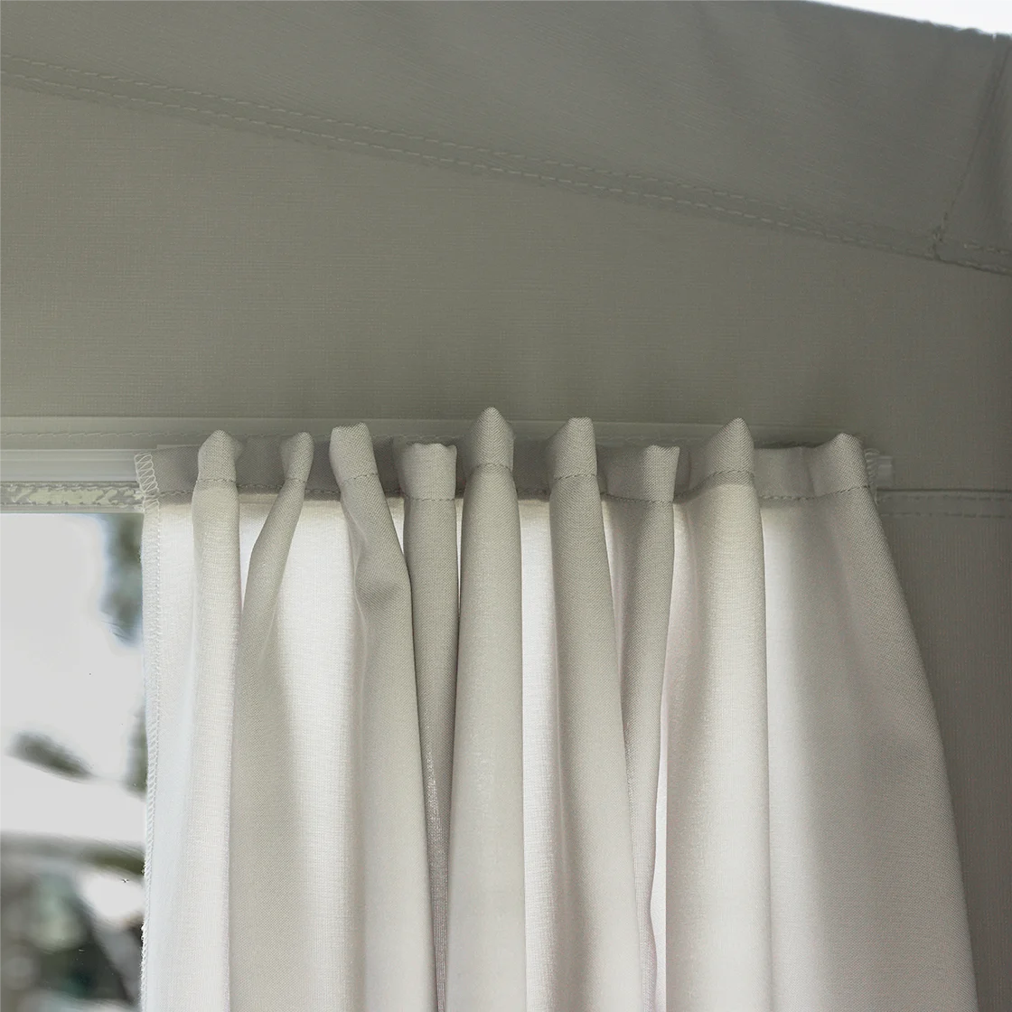 9500103 - Adventure Voorwand Gordijn Grijs 170cm (D) 9500103 - Adventure Voorwand Gordijn Grijs 170cm (D)